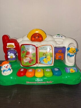 VINTAGE VTECH OLD MACDONALD HAD A FARM ANIMALS MUSICAL PHONICS MOTOR SKILLS